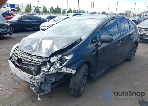 2015 Toyota Prius Two z USA, uszkodzony, nr VIN JTDKN3DU3F0470136